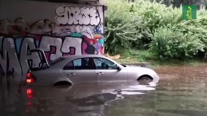 Milán sufre daños por inundaciones tras el desbordamiento de un río