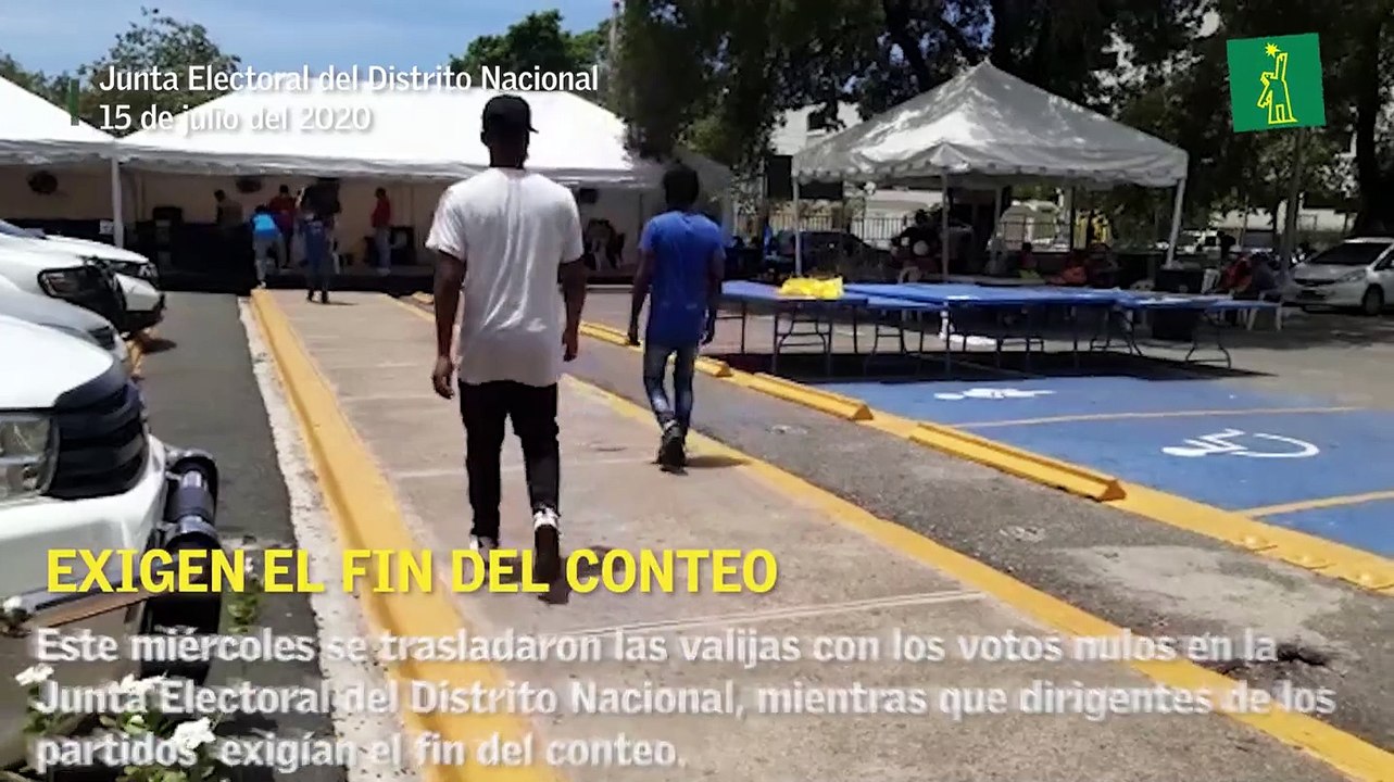 Exigen el fin del conteo mientras se trasladan las valijas con los votos nulos