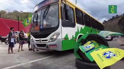 Bolsonaristas bloquean carreteras en Brasil tras resultado electoral
