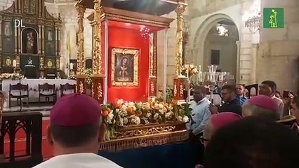 Momento en que entran imagen de la Virgen a la Catedral