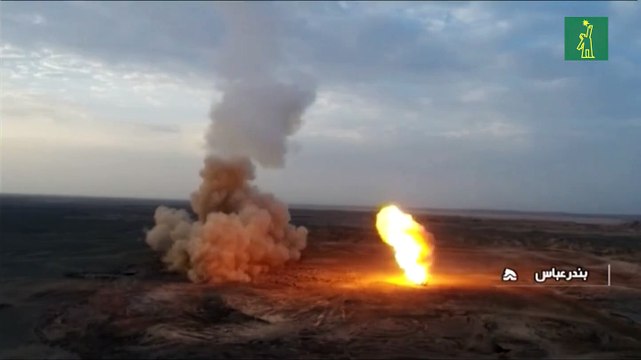 Irán dispara misiles desde silos subterráneos durante ejercicios en el Golfo