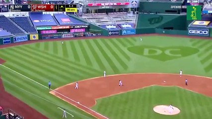 Giancarlo Stanton dispara el primer cuadrangular de la temporada