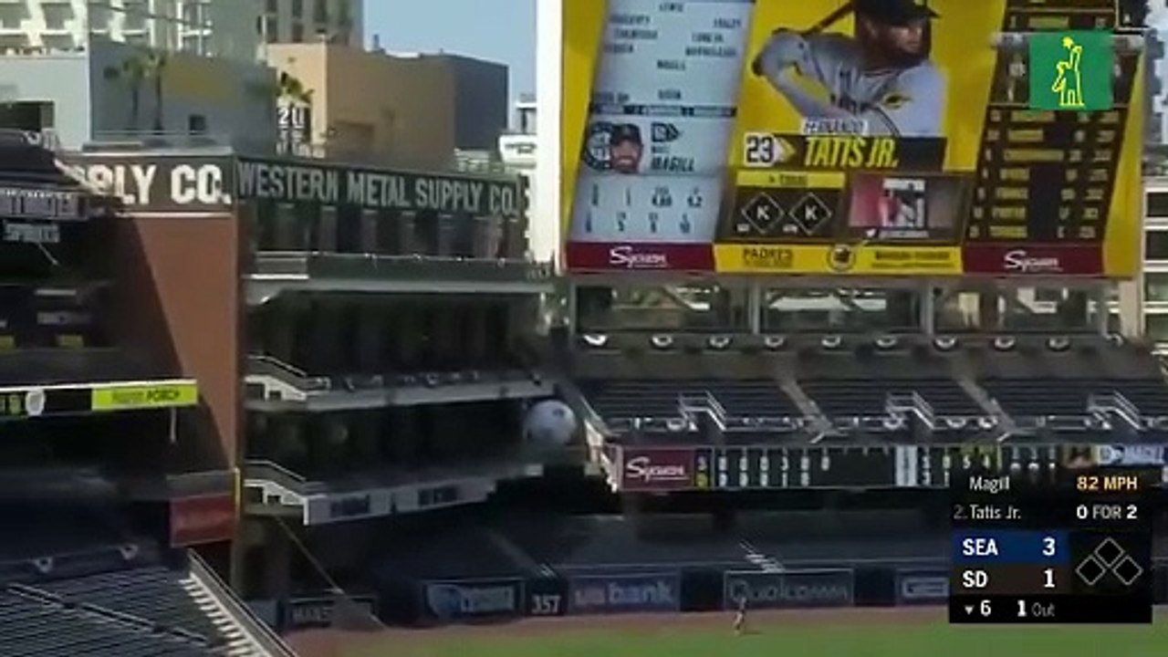 Machado y Tatis Jr. montan jonronero en victoria de Padres