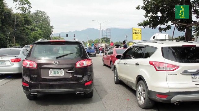 Transportistas bloquean calles y exigen ayuda estatal en Honduras