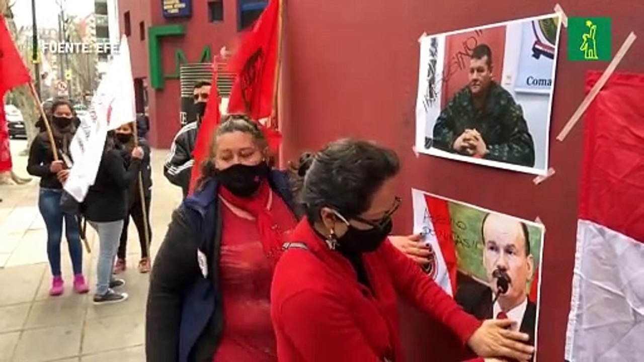 Protesta en Buenos Aires en repudio por asesinato de niñas argentinas en Paraguay
