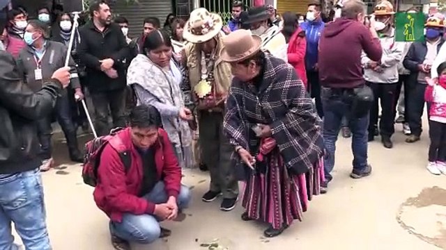 La hoja de coca marca el camino del regreso a Bolivia de Evo Morales