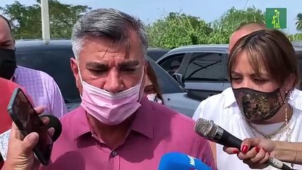 Principales candidatos en Puerto Rico votan en las elecciones