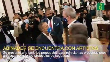Abinader se reúne con artistas