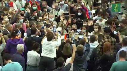 Francisco y sus colaboradores, sin mascarilla a pesar de la obligatoriedad