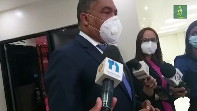 Senadores a favor y en contra de modificaciones en horario toque de queda