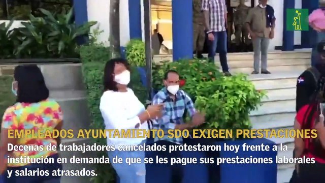 Empleados cancelados de ayuntamiento de SDO exigen sus prestaciones laborales