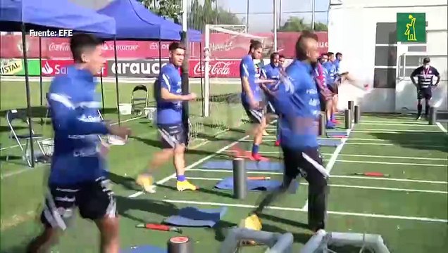 Chile entrena casi completo y se prepara para los duelos contra Perú y Venezuela