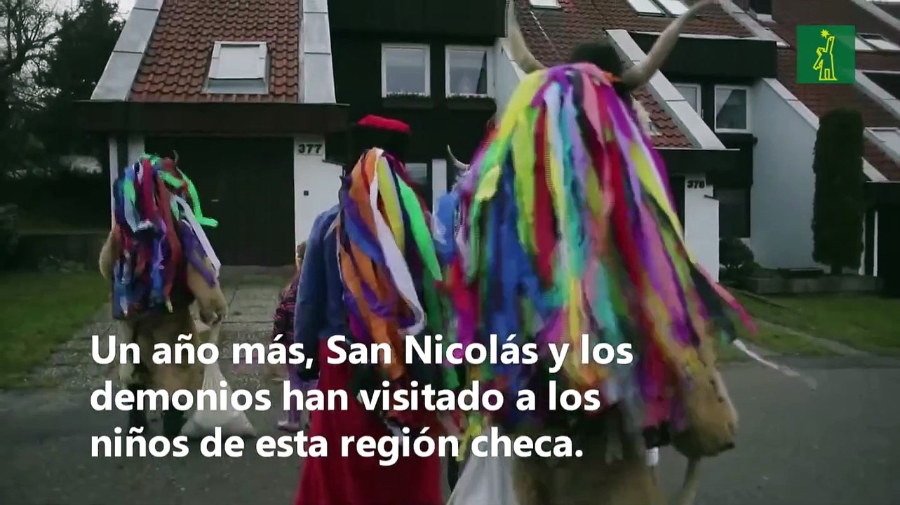 San Nicolás visita a los niños buenos pese a la...