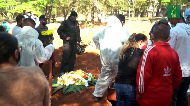 Brasil supera otra vez 1.000 muertes diarias por covid-19 y Bolsonaro rechaza vacuna