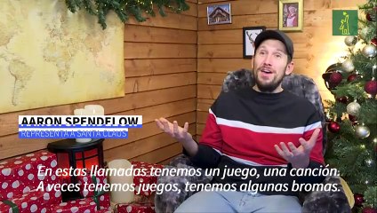 Santa Claus recibe videollamadas siguiendo las reglas de la pandemia