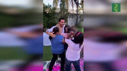 Manny Cruz y su esposa Yeri Peguero esperan una niña