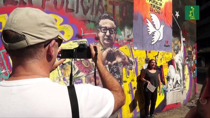 "Chile despertó", un tour por el arte callejero inspirado por la revuelta