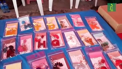 Siete emprendedoras realizan bazar en Alma Rosa II