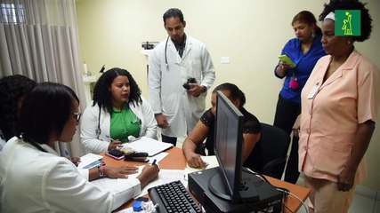 Enfermeras, las invisibles e indispensables sanitarias: Martha Cordero y Venecia García