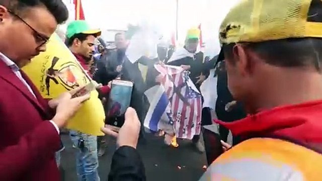 Milicias chiíes demuestran su fuerza en los funerales por el ataque de EEUU