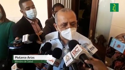 “Hay que dejar que la gente se case tranquila”, dice ministro de Salud