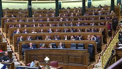 Pedro Sánchez pierde primera votación, pero se dirige a ser renovado en el poder en España
