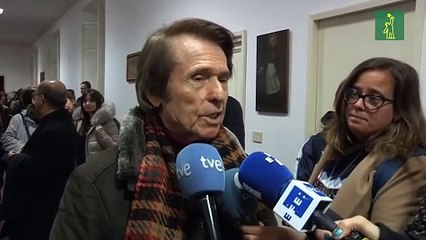 Raphael apadrina proyecto del padre Ángel para los sin techo en Roma