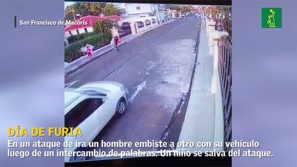 Hombre embiste a otro con su vehículo en San Francisco de Macorís
