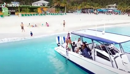 Ozuna criticado por su peculiar "cuarentena" por el coronavirus