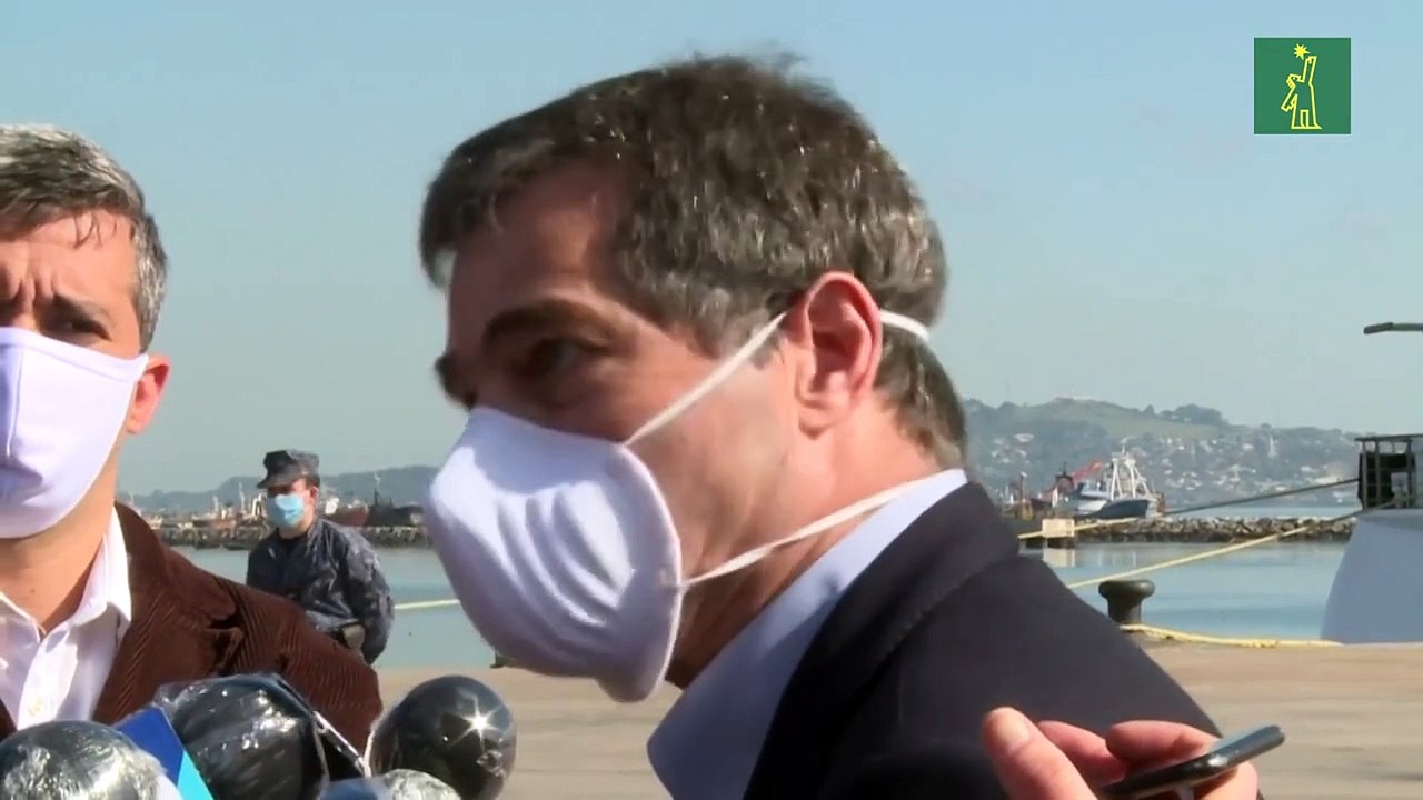 Tripulantes de crucero Greg Mortimer hacen cuarentena en hoteles de Montevideo