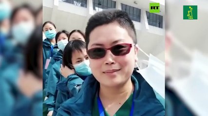 El personal médico de Wuhan se quitan las máscaras tras superar el pico del COVID-19
