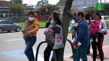 Colombia decreta estado de emergencia, Paraguay cierra puente con Brasil