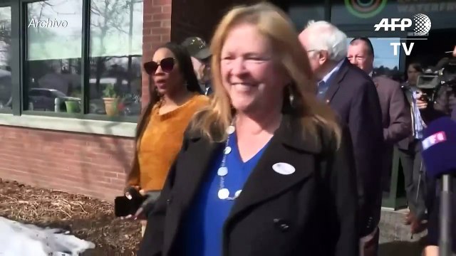 Sanders da su apoyo a exrival Biden en la carrera presidencial de EEUU