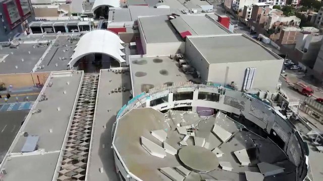 Seis muertos y 78 heridos deja desplome de techo de centro comercial en Perú