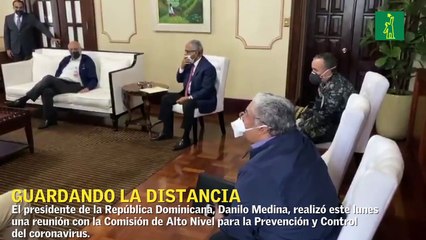 Comisión Presidencial se reunió guardando la distancia