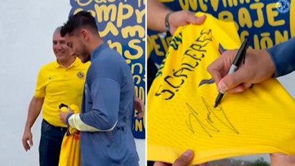 América: Sebastián Cáceres sorprende a un aficionado con su camiseta