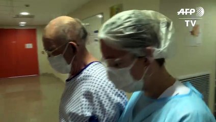 El largo camino de la rehabilitación tras curarse de la COVID-19 en reanimación