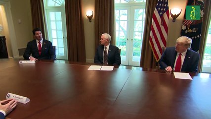 Trump quiere decidir cuándo terminar confinamiento en EEUU, sin gobernadores