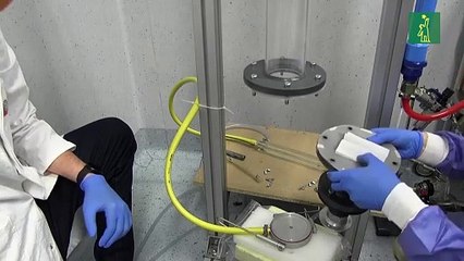 Italia trabaja contrarreloj para certificar mascarillas quirúrgicas