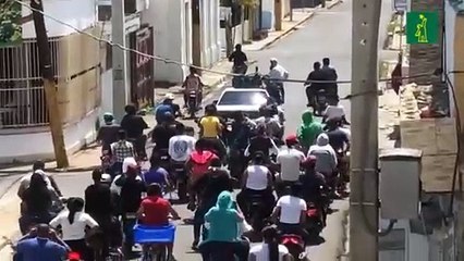 Con alcohol y música multitud entierra hombre en San Francisco de Macorís