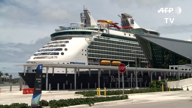 Aparentes suicidios y una huelga de hambre en cruceros varados con tripulantes a bordo en Miami