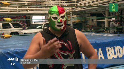 "Extraño que me peguen": la pelea de luchadores mexicanos contra el coronavirus