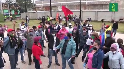 Hambre de los más necesitados provoca protestas y saqueos en Colombia