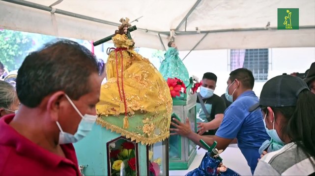 Salvadoreños piden a Niño Jesús que acabe con la pandemia