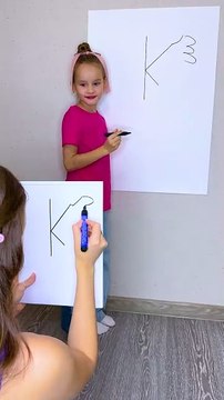 Younger vs. Older Sister Drawing Challenge! ✏️🎨 #123go