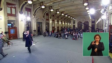 Argentina envía a México insumo para vacuna contra covid-19 de AstraZeneca