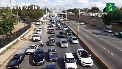 Así lucen los tapones en la Autopista Duarte km 13