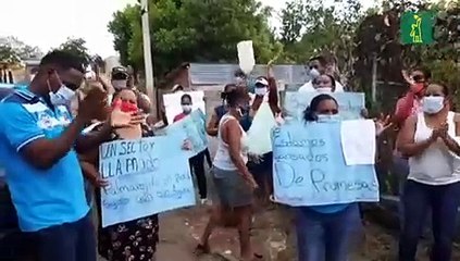 Comunitarios reclaman agua potable