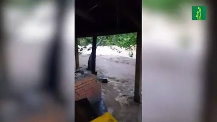 Río Yaque del Norte desbordado en su paso por Jarabacoa