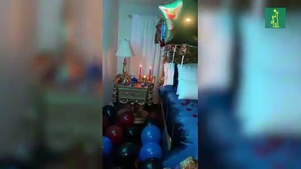 La especial y 'dorada' sorpresa de la esposa de Elvis Martínez en su cumpleaños